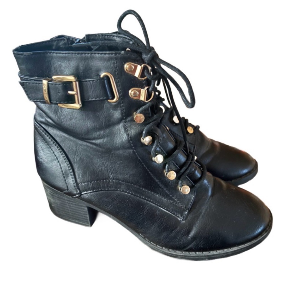 Women’s Sz 8 Heeled Combat Boots